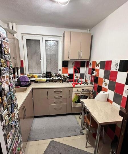 Piata Iancului la 2 minute de metrou 3 camere decomandat